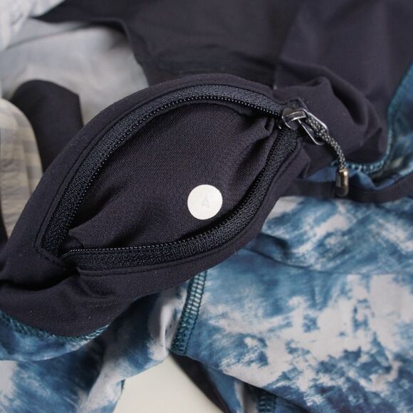 Lululemon Sea Side Blue Speed Running Shorts Womens Sz 4 - Picture 3 of 8